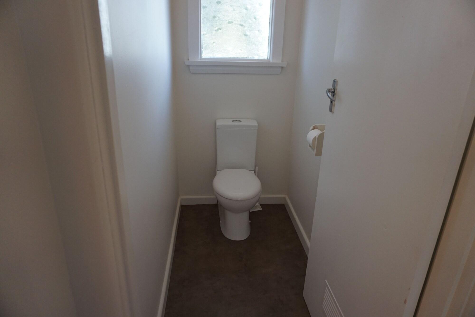 Low Head Pilot Station Accommodation by null