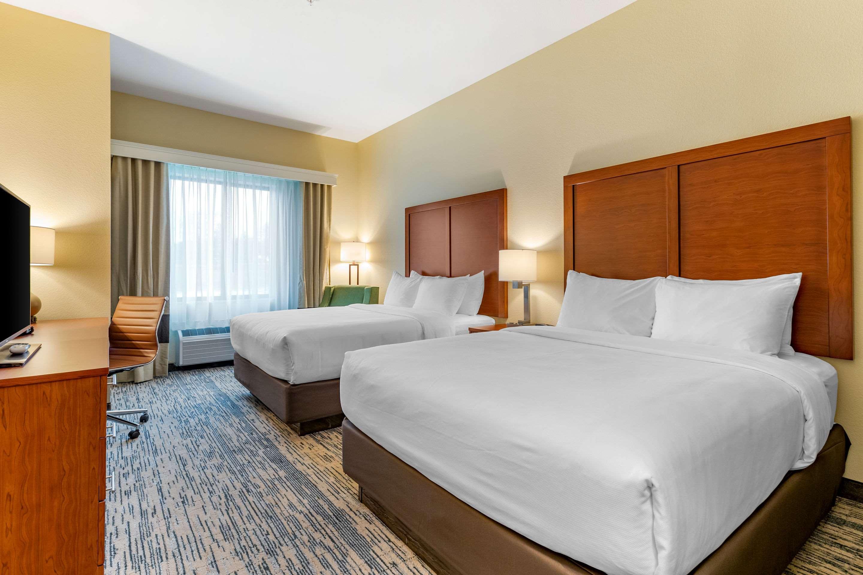 Comfort Inn & Suites West Des Moines