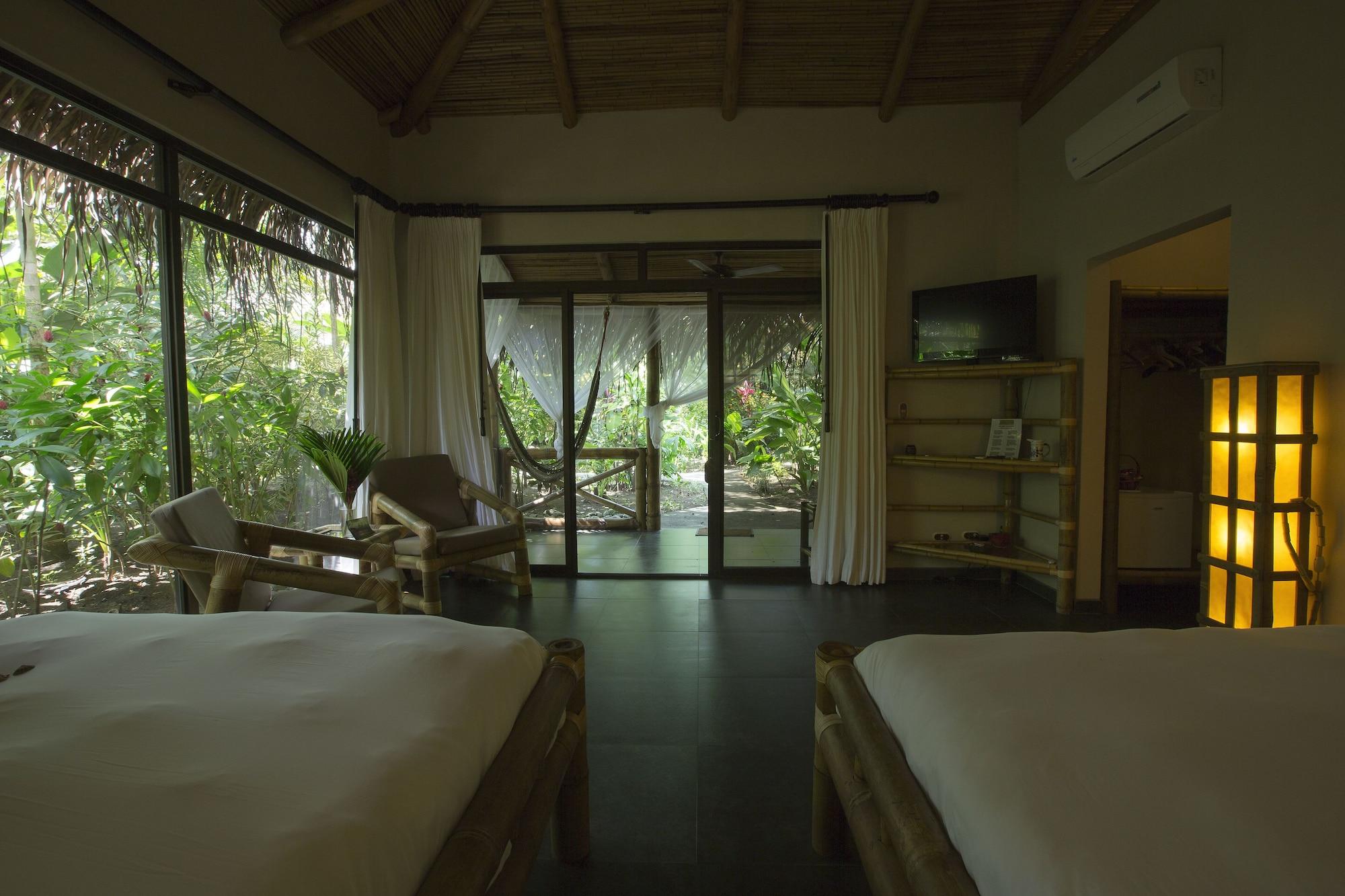 Clandestino Beach Resort by null