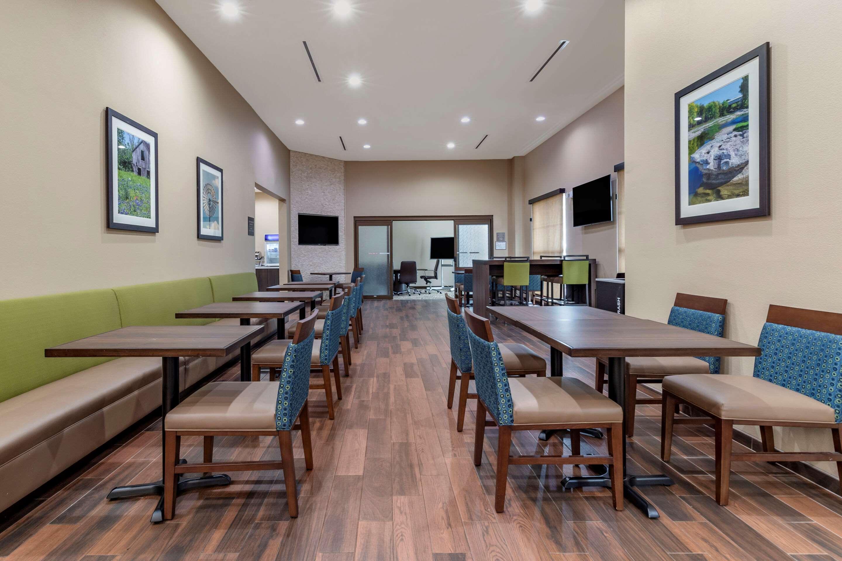 Comfort Suites Cedar Park