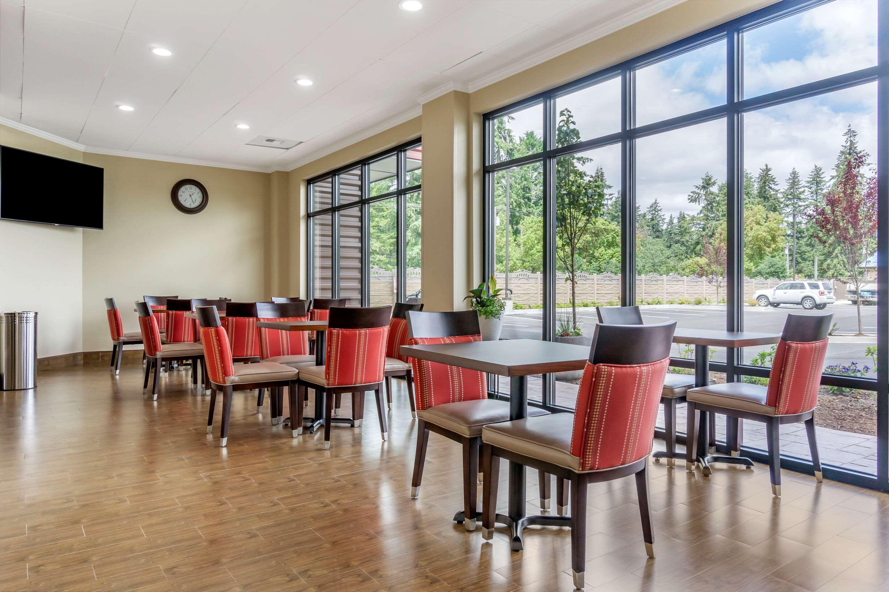 Comfort Inn & Suites Lakewood By Jblm