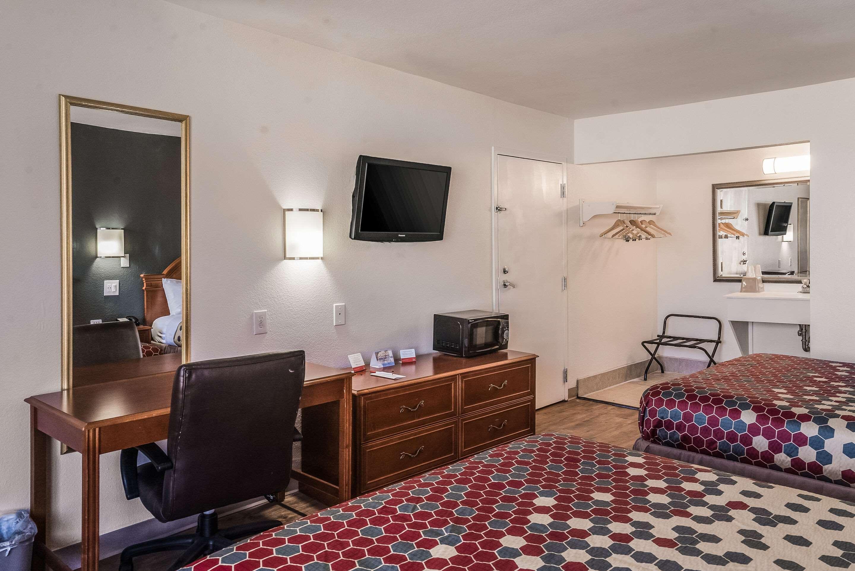 Budget Inn Greenville By Hotel O I-85