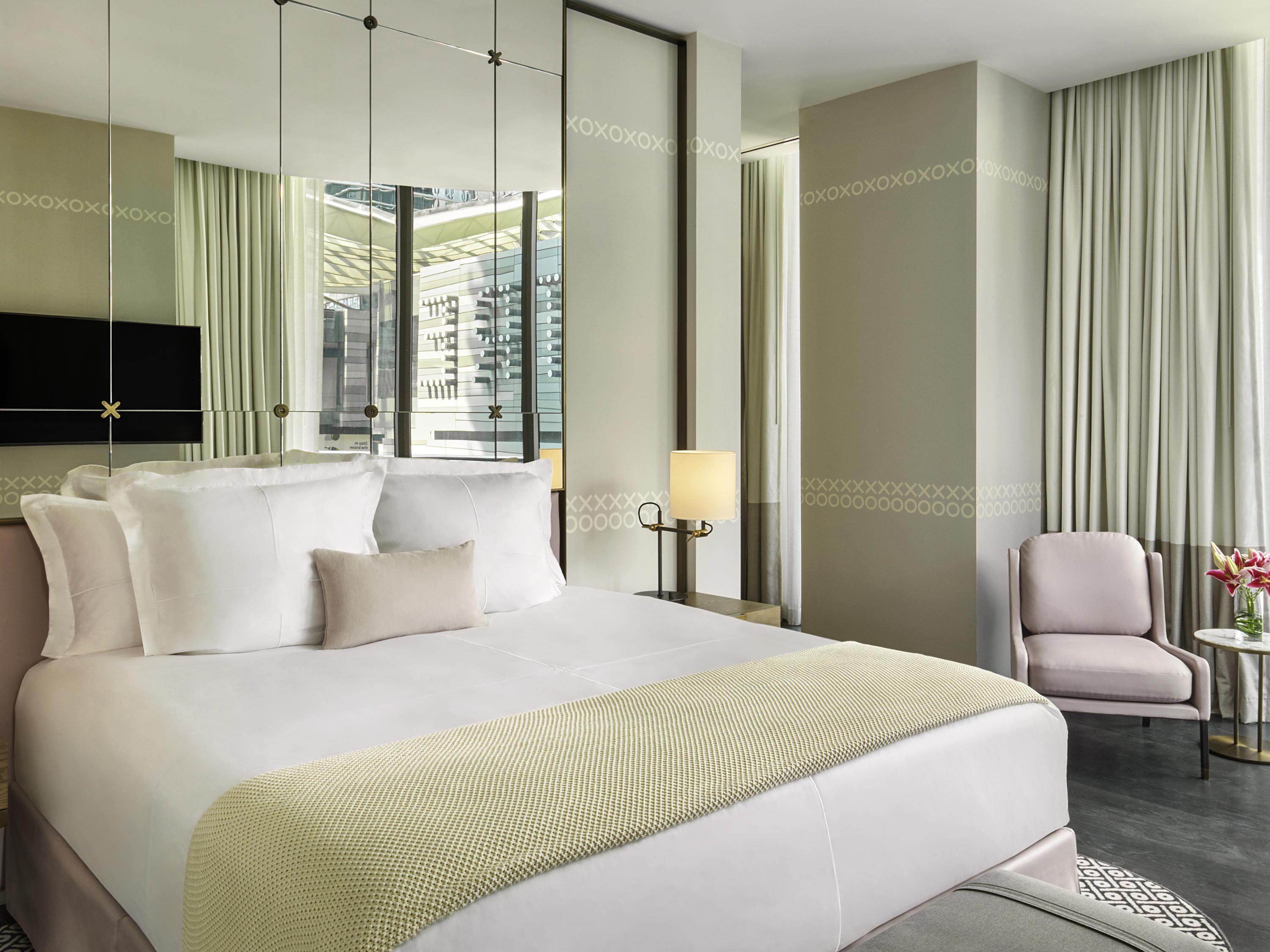 SLS LUX Brickell