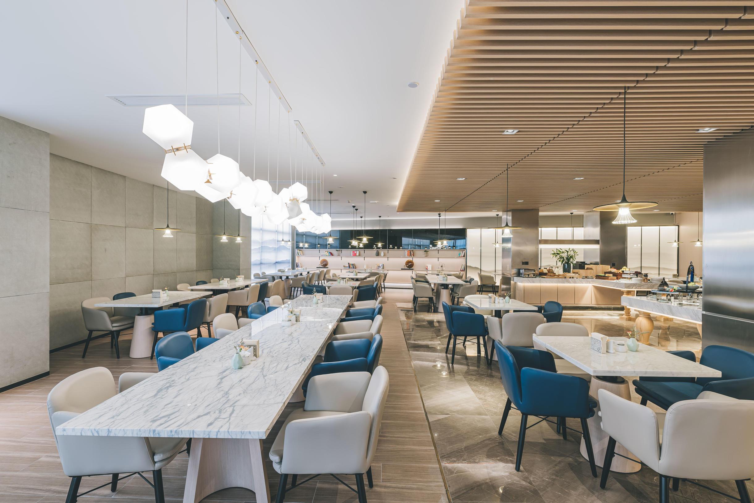 Atour Hotel (Yiwu International Trade City)