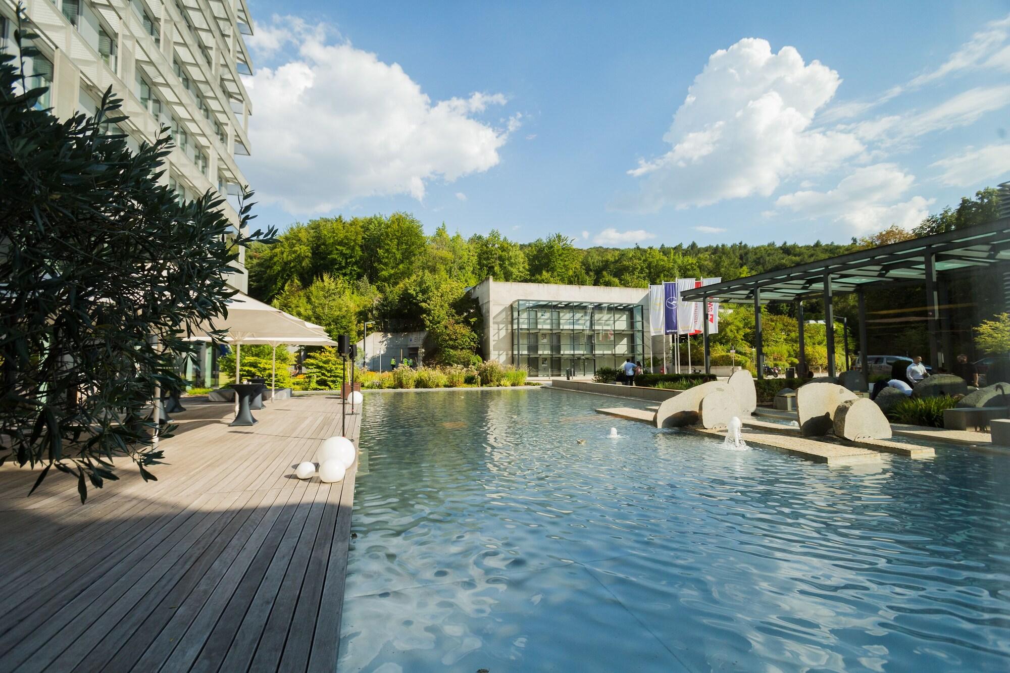 Lufthansa Seeheim GmbH by null