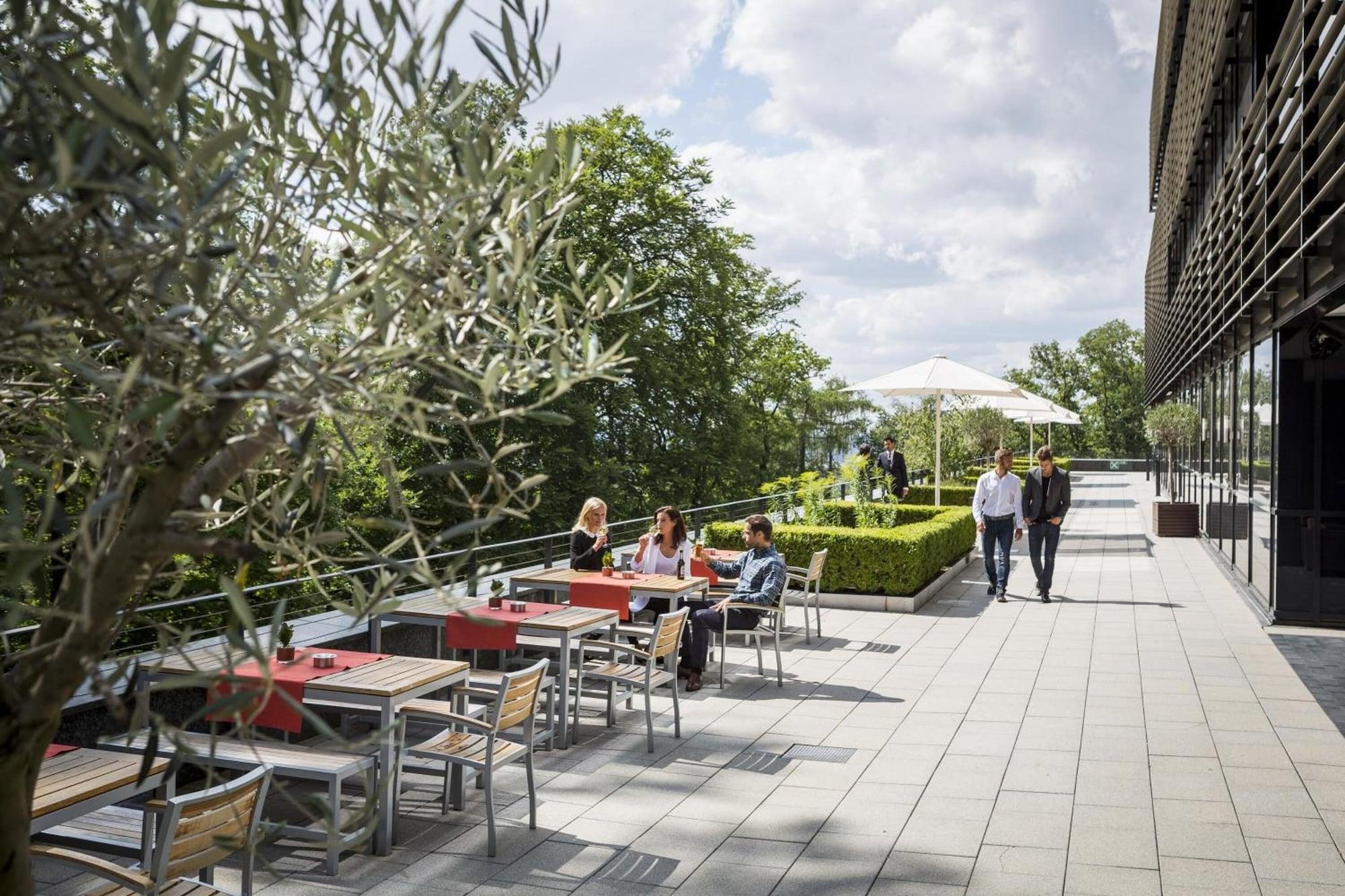 Lufthansa Seeheim GmbH by null