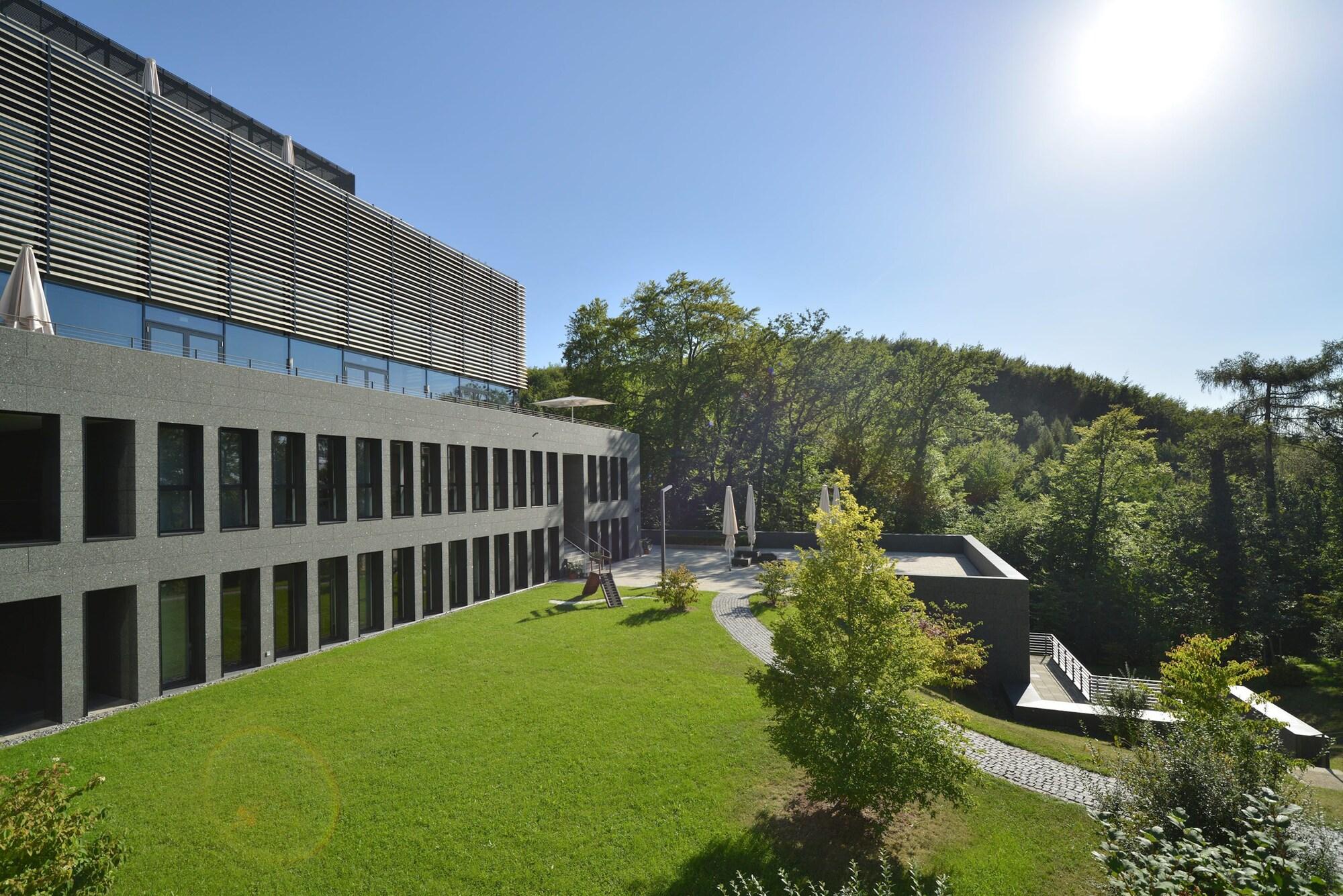 Lufthansa Seeheim GmbH by null