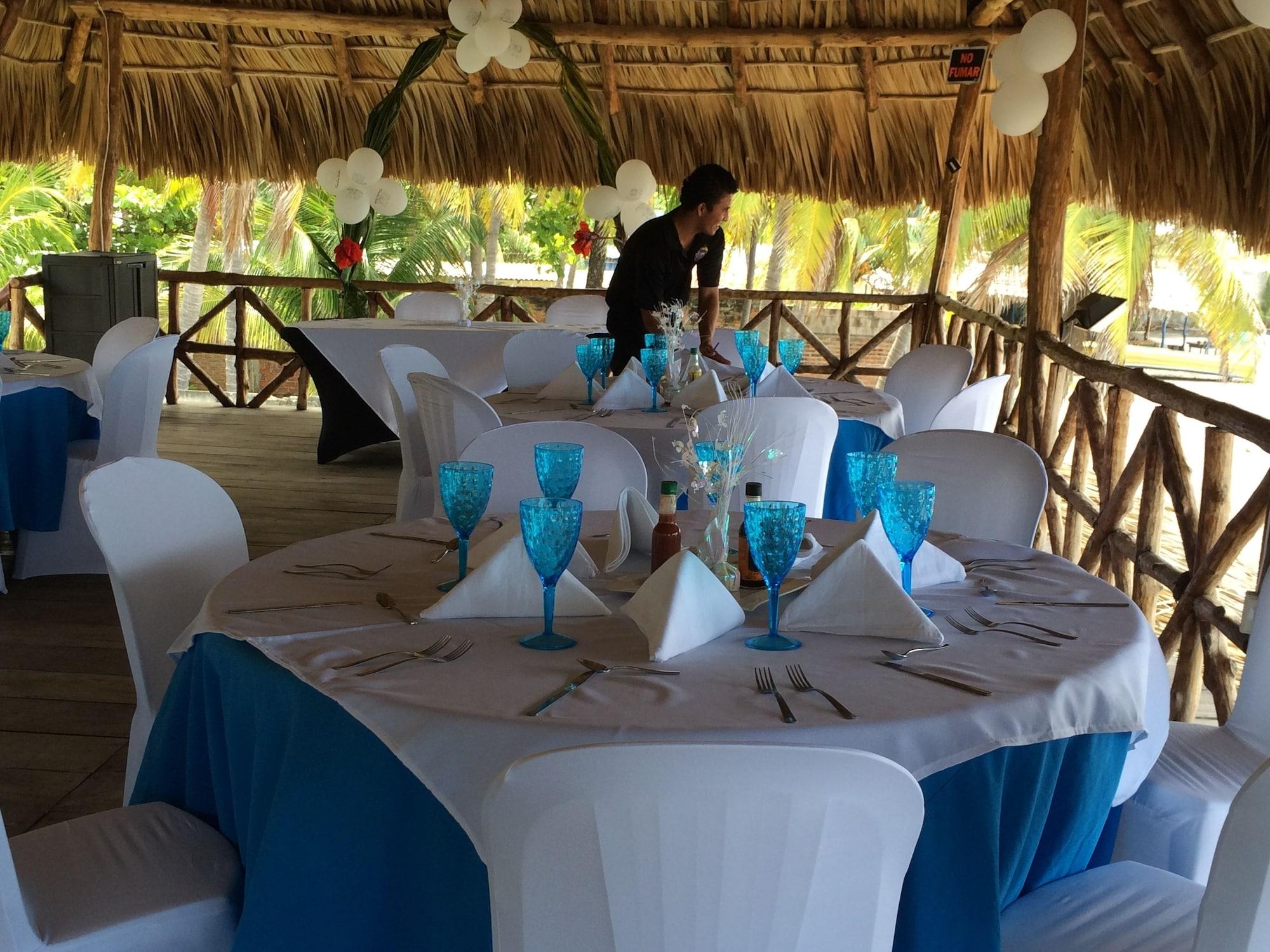 Sabas Beach Resort