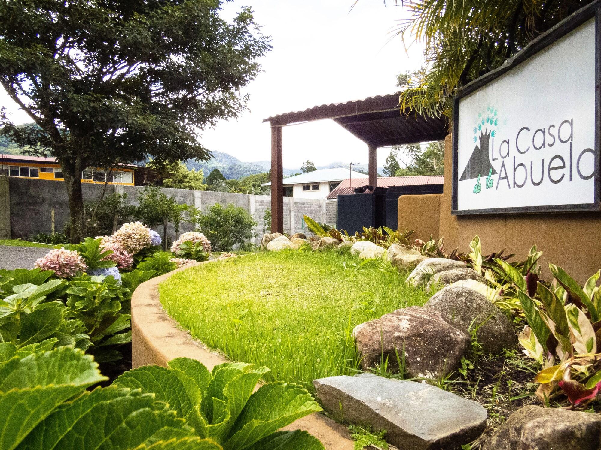 Hotel La Casa De La Abuela by null