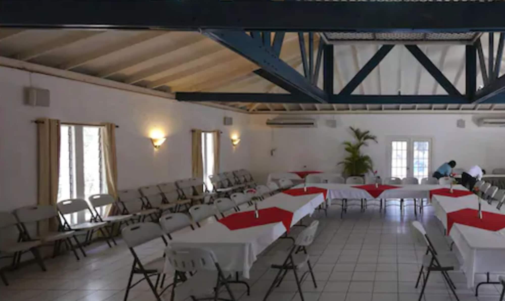 Visa Lodge Hotel by null