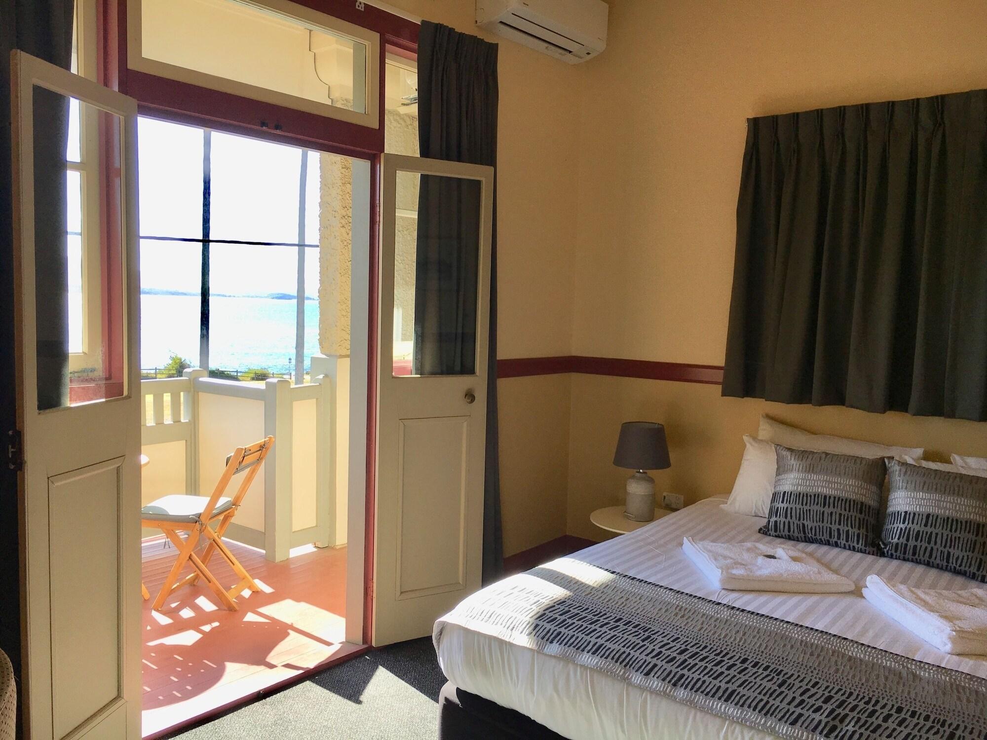 Bermagui Beach Hotel by null