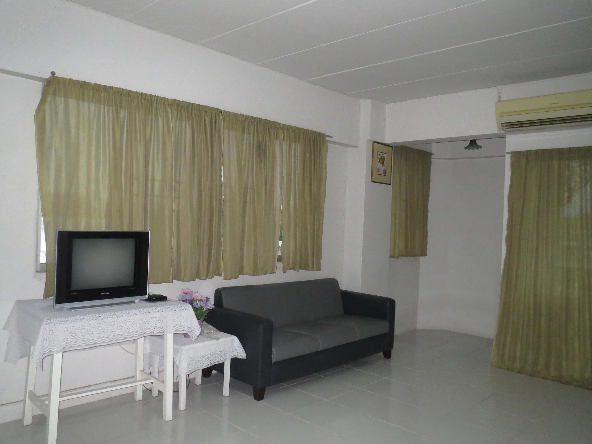 Chomdao Hotel