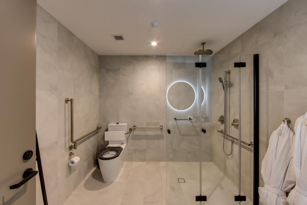Oval Hotel by null