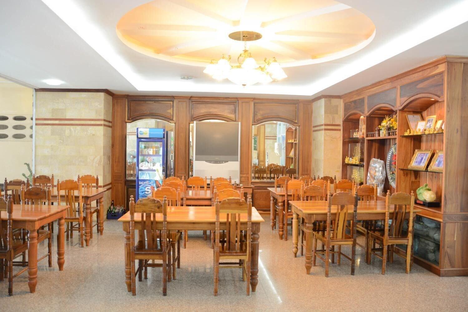 Submukdaphoomplace Hotel