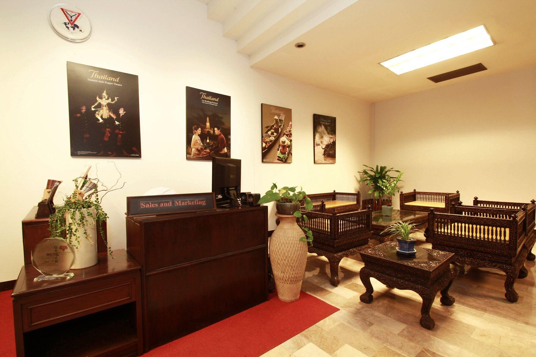 The YMCA International Hotel Chiang Mai by null