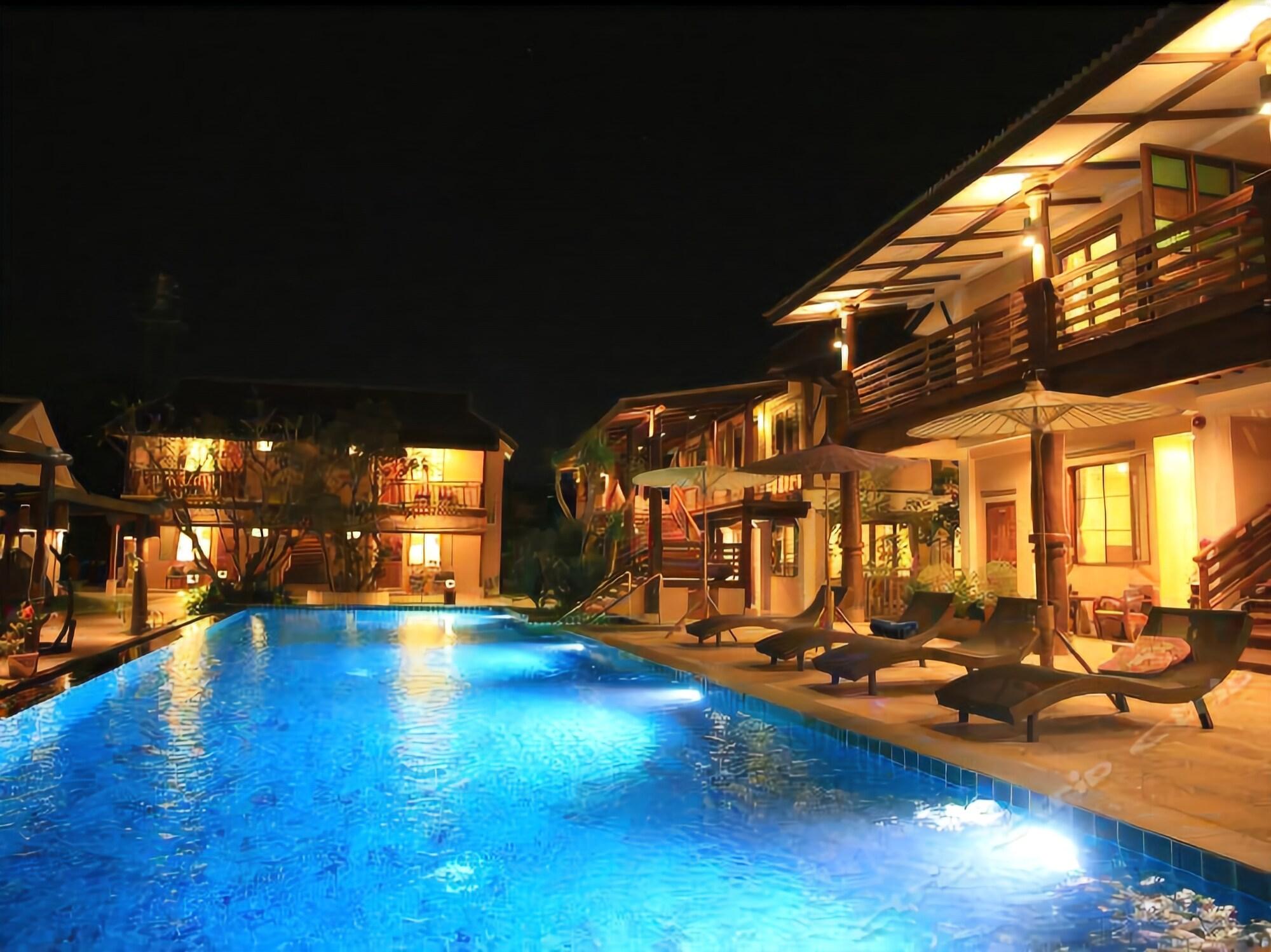 Hueankhamhom Resort