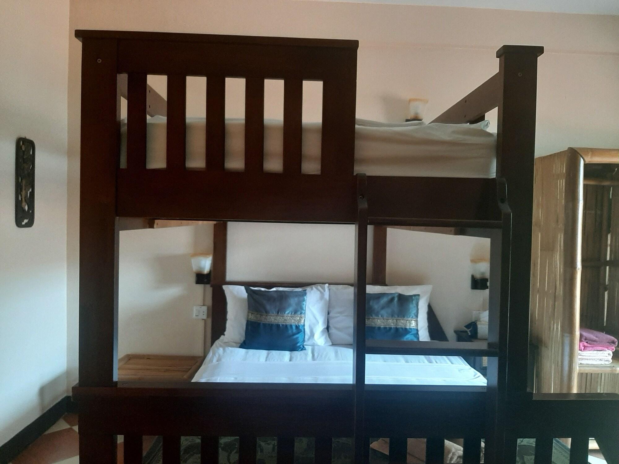 Liam's Guesthouse Adults Only by null