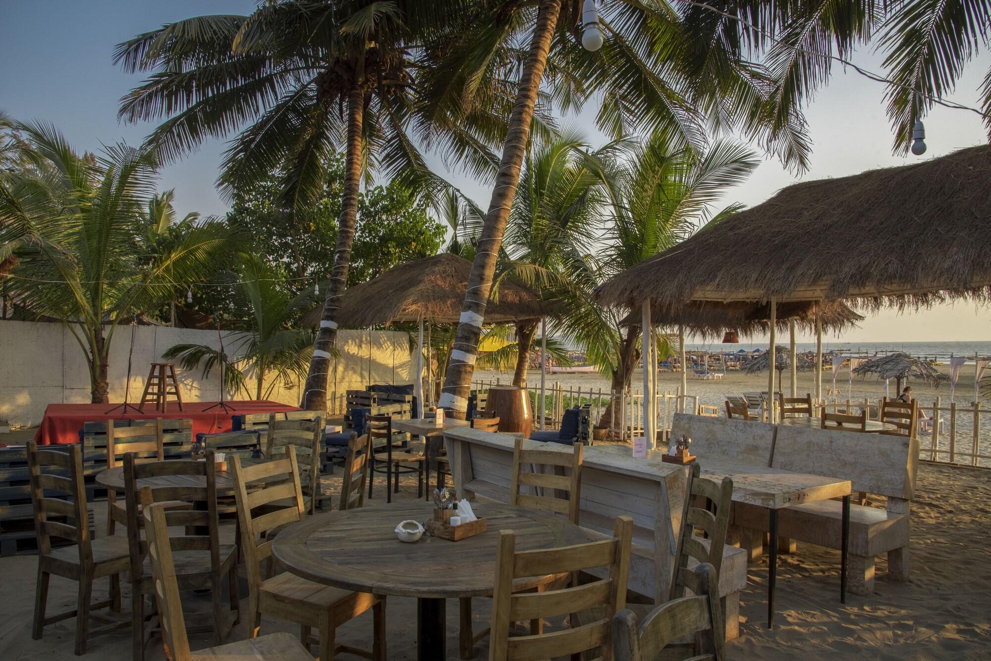 Larisa Beach Resort