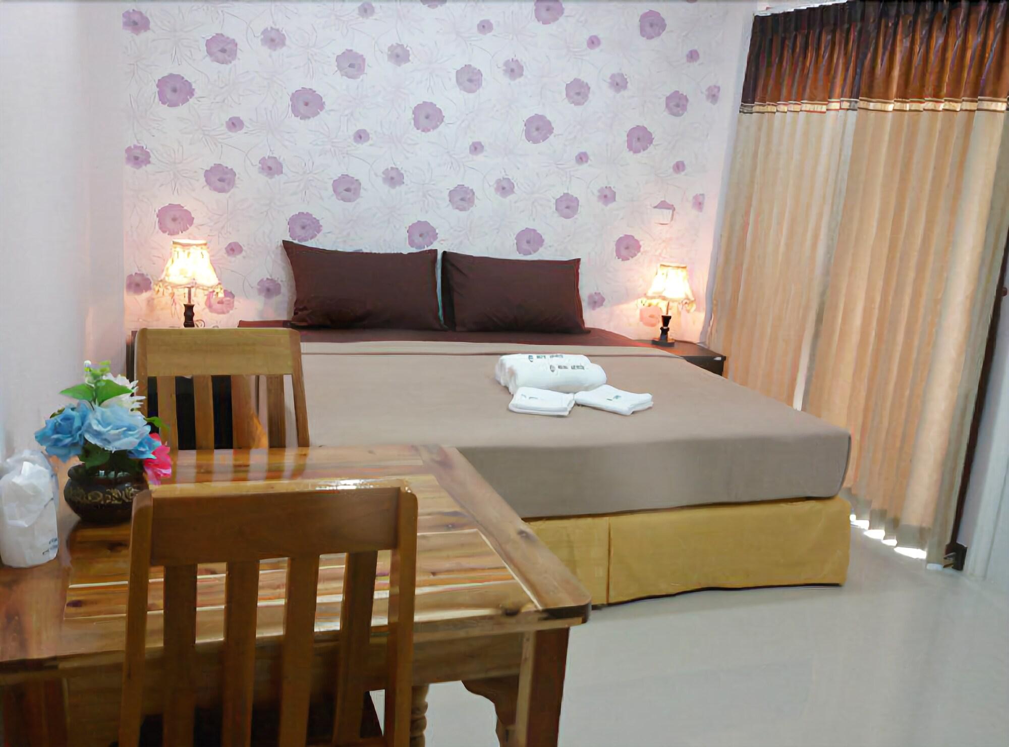 Phutubkaek View House