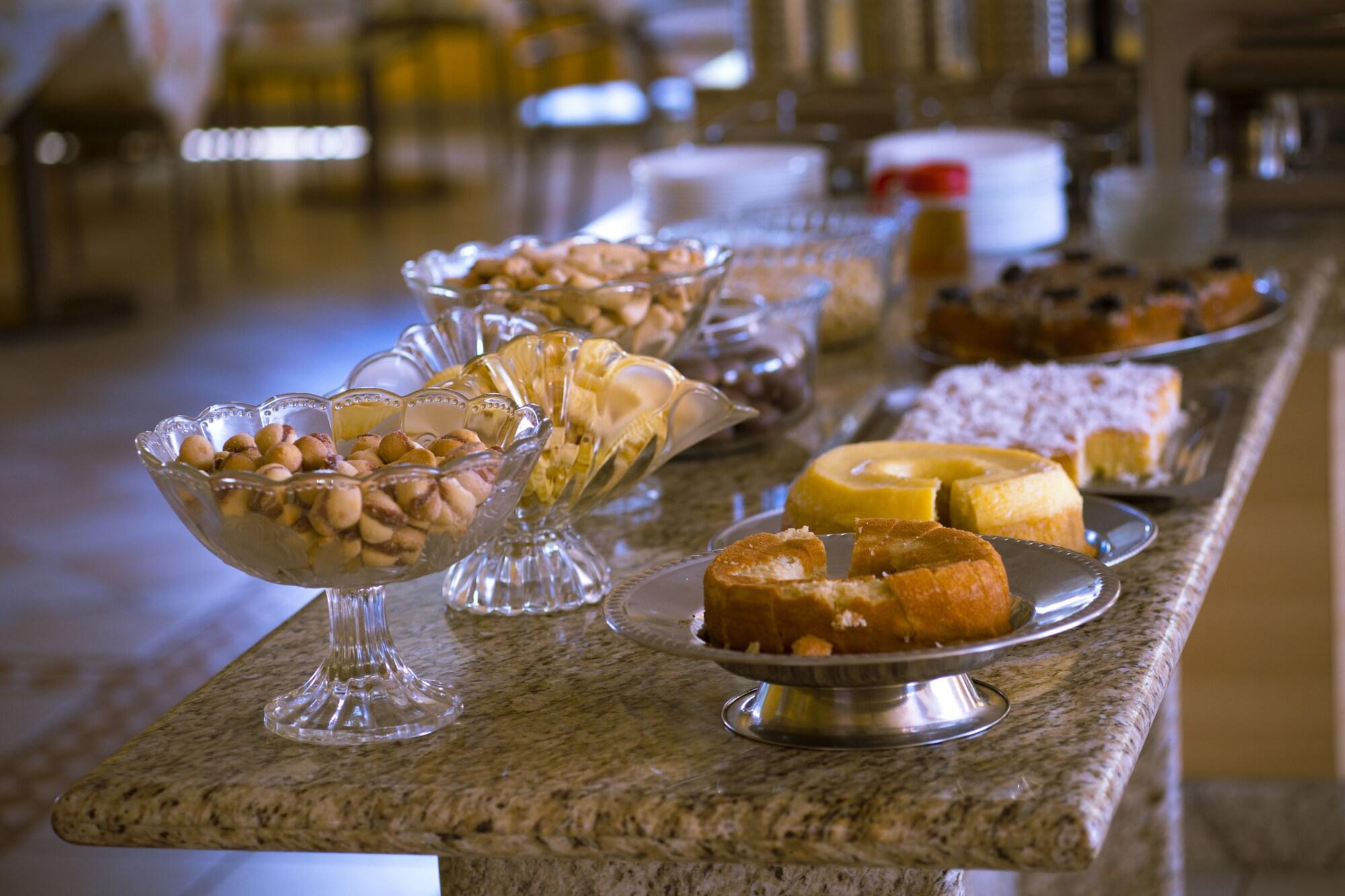 Oly Plaza Hotel