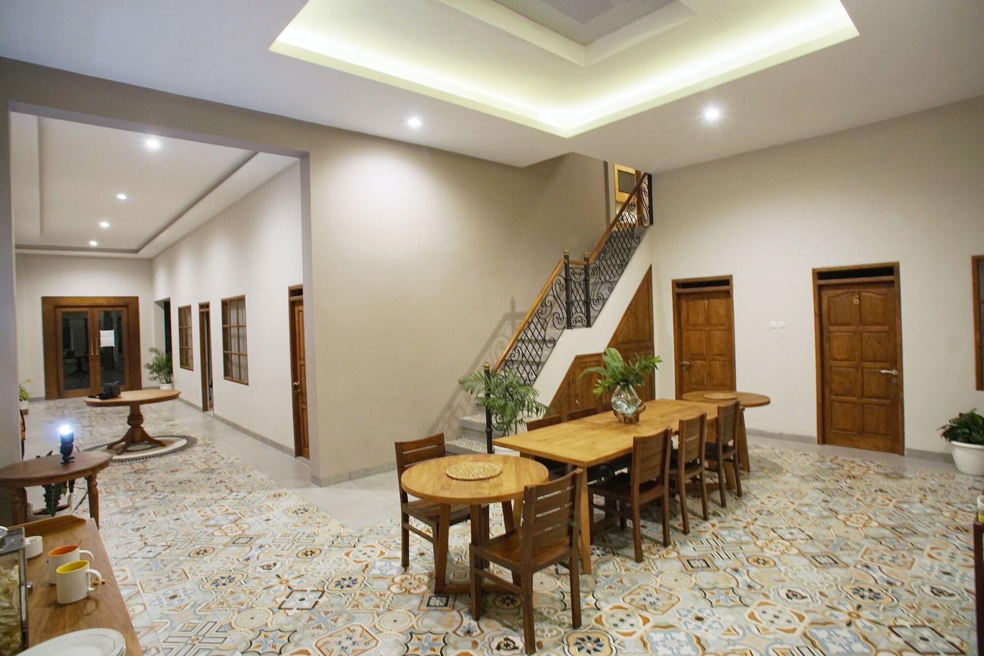 Arkananta Villa - Hostel