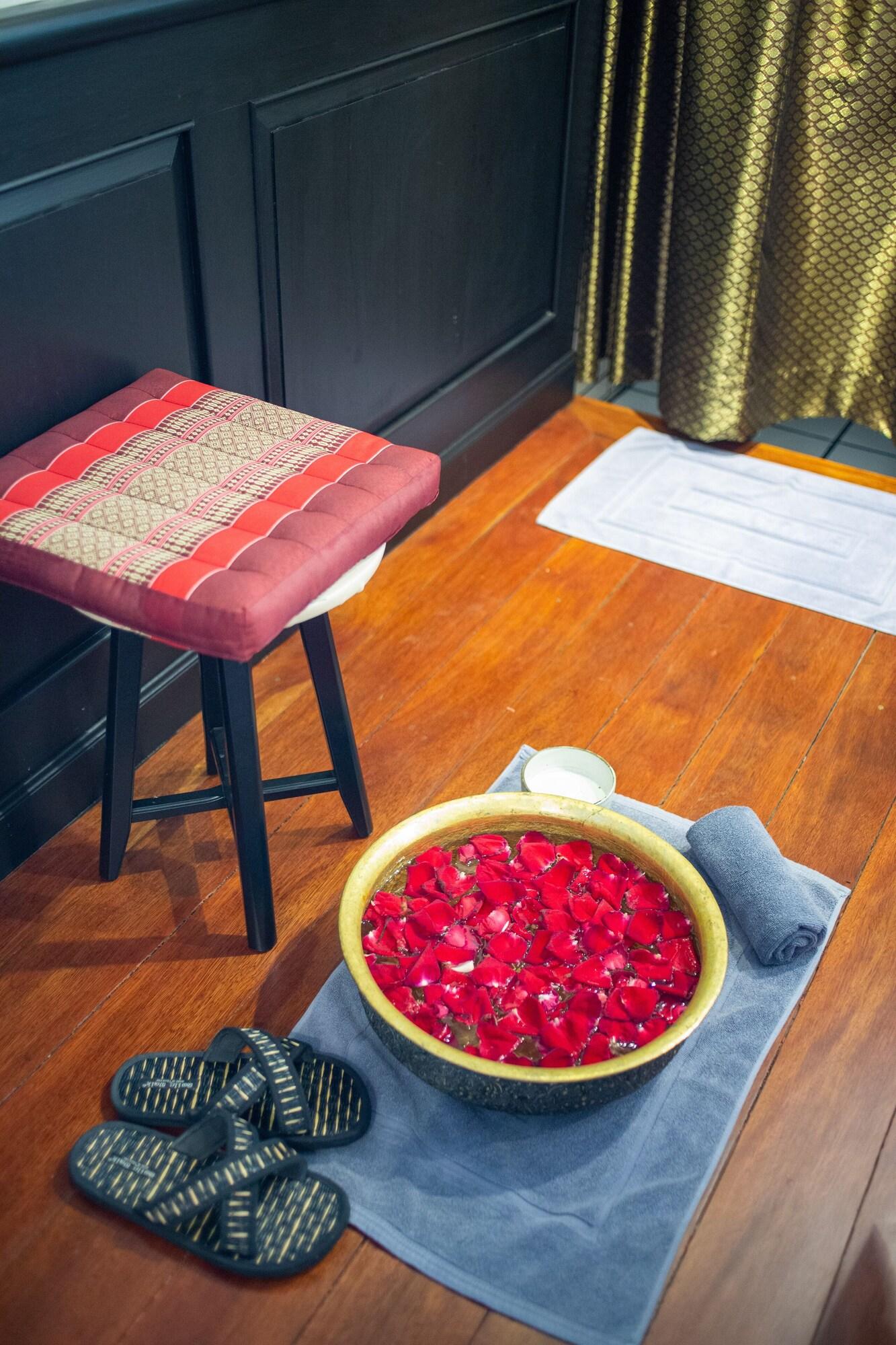 Mora Boutique Hotel