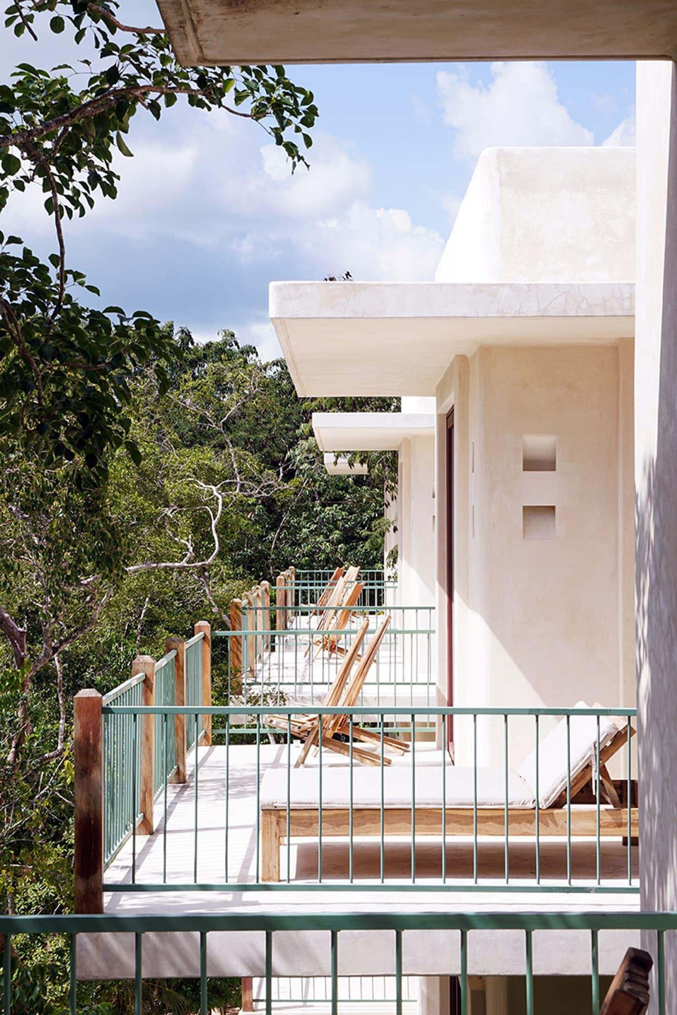 Holistika Hotel by null