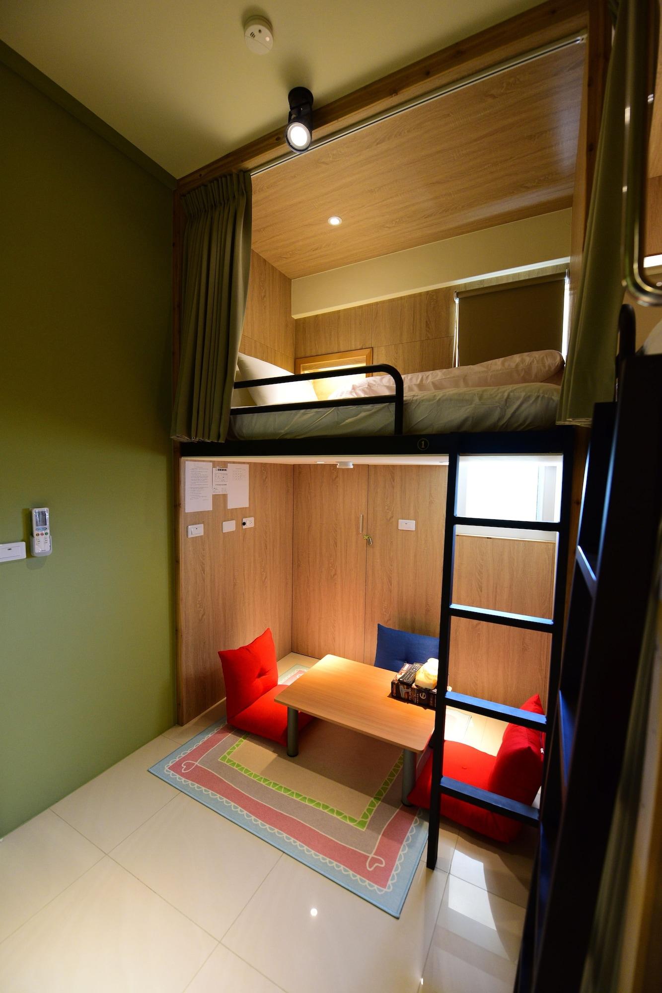 K2 Hostel