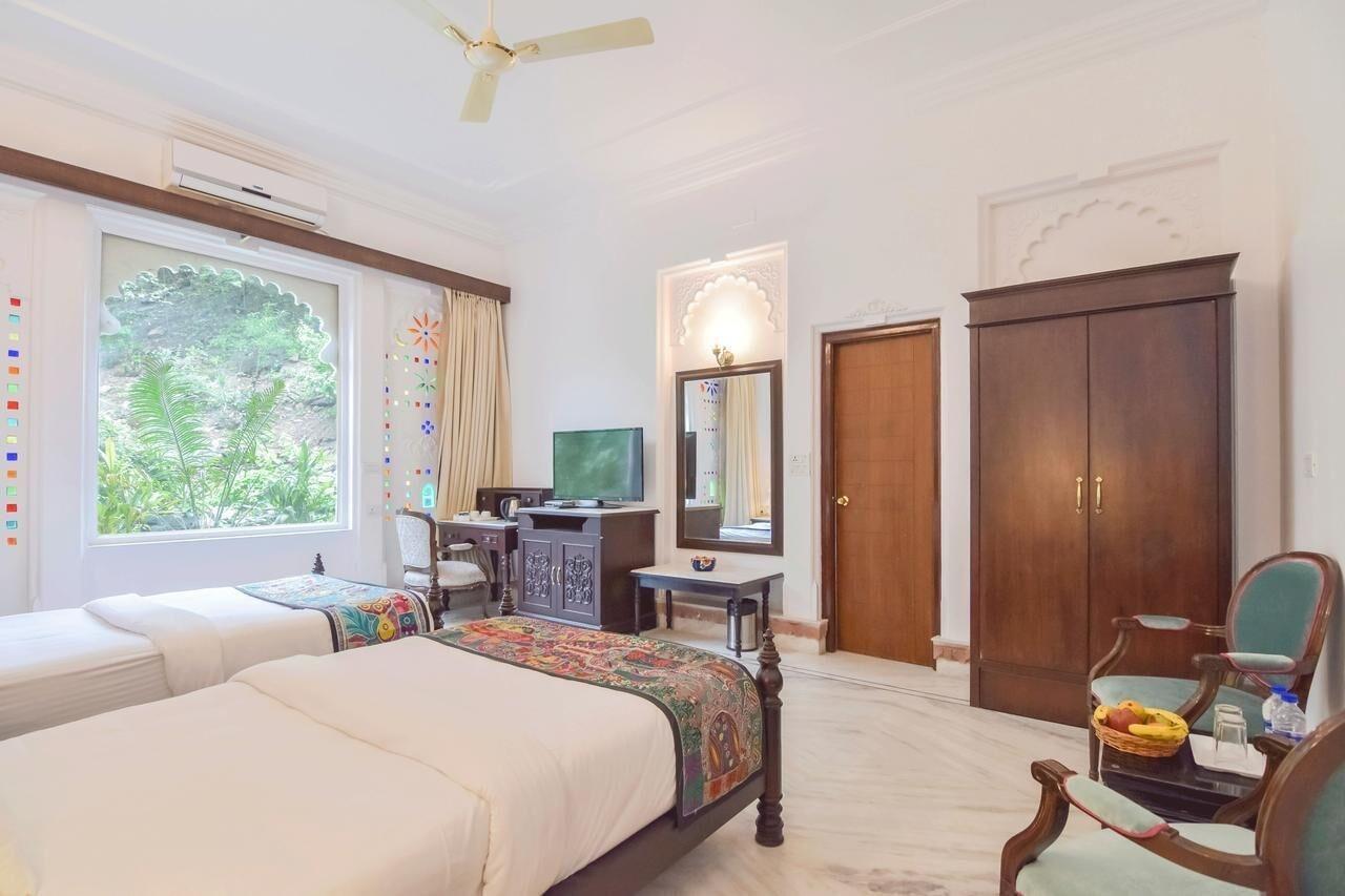 Hotel Raj Kuber