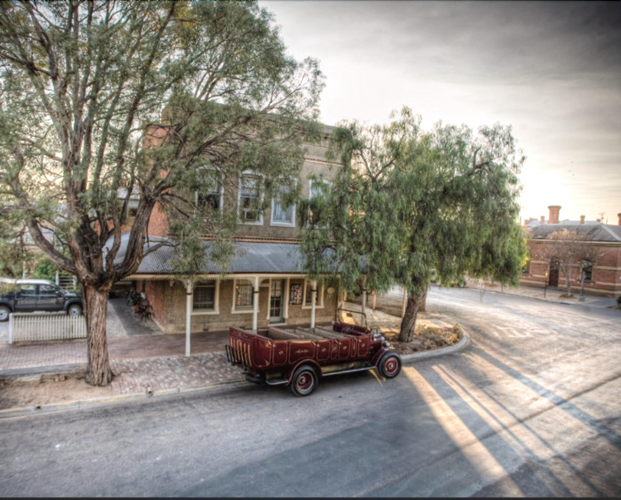 Steam Packet Inn by null