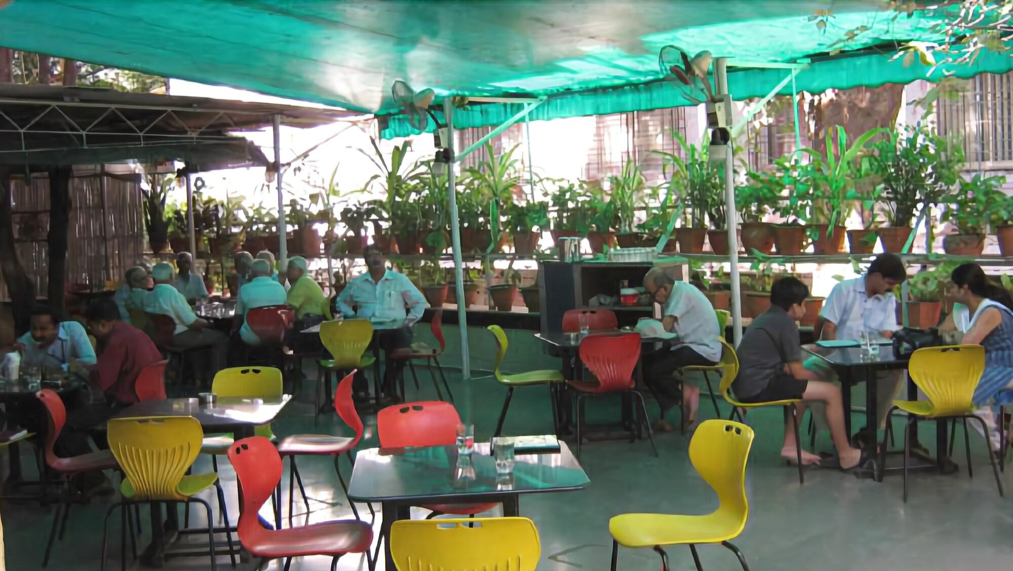 Hotel Raviraj