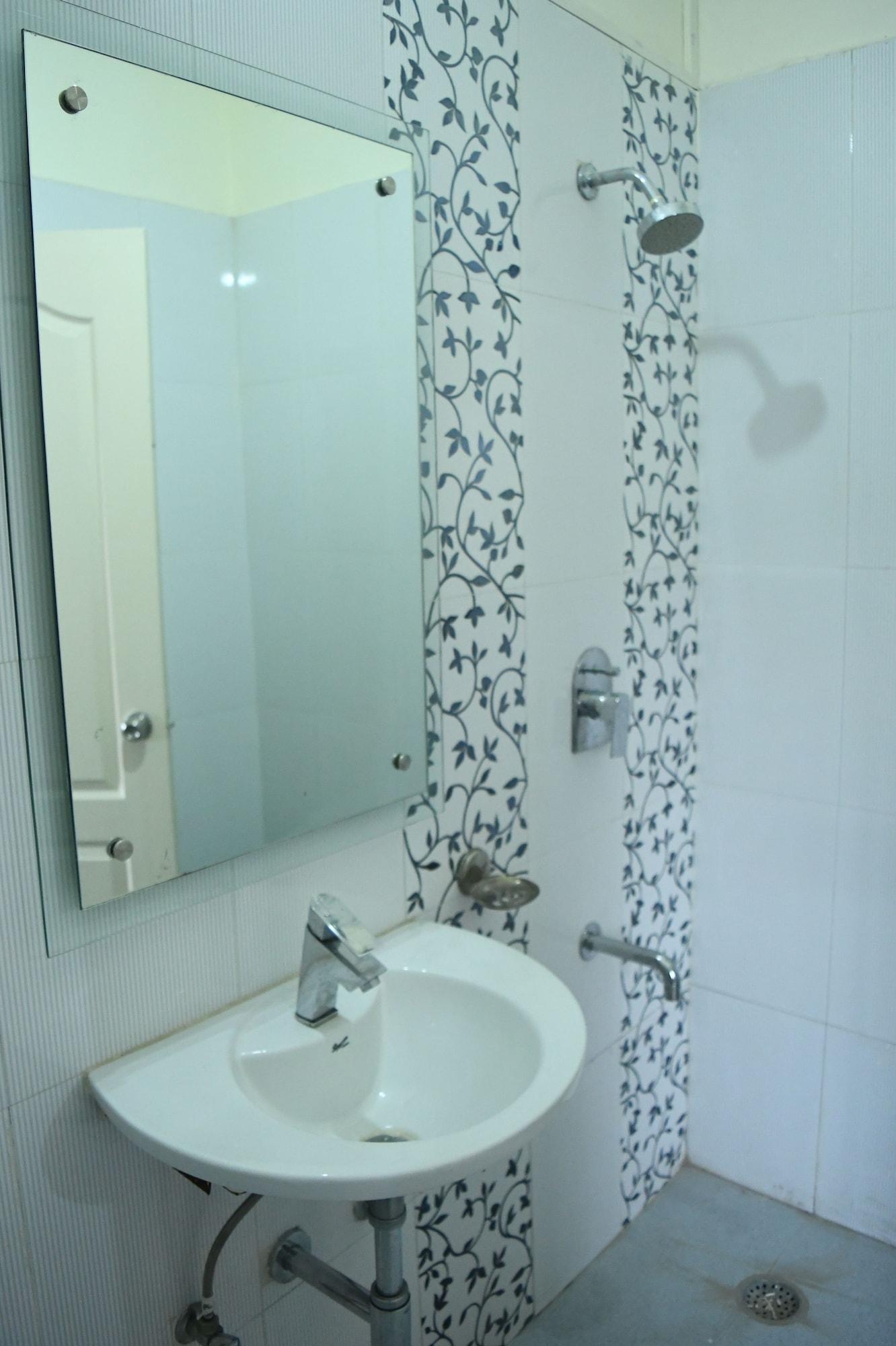 Ganga Darshanam Guest House