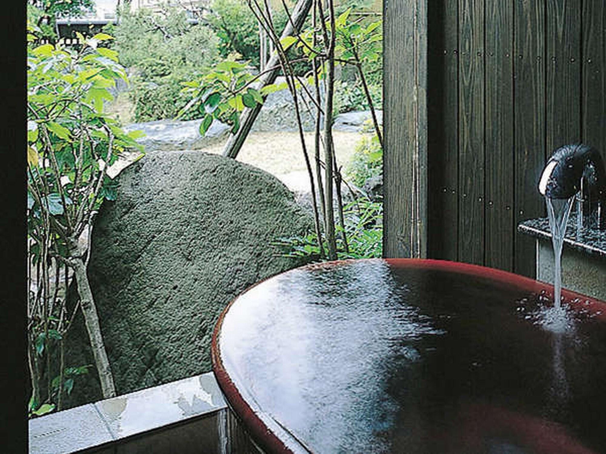 Yuraku Hotel