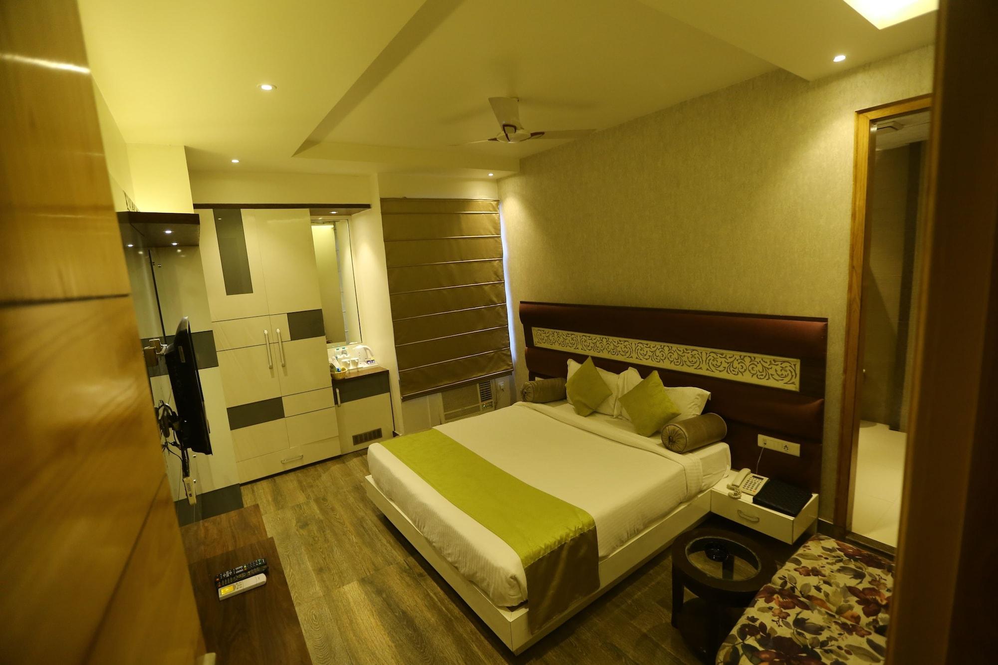 The Gurveer Royal