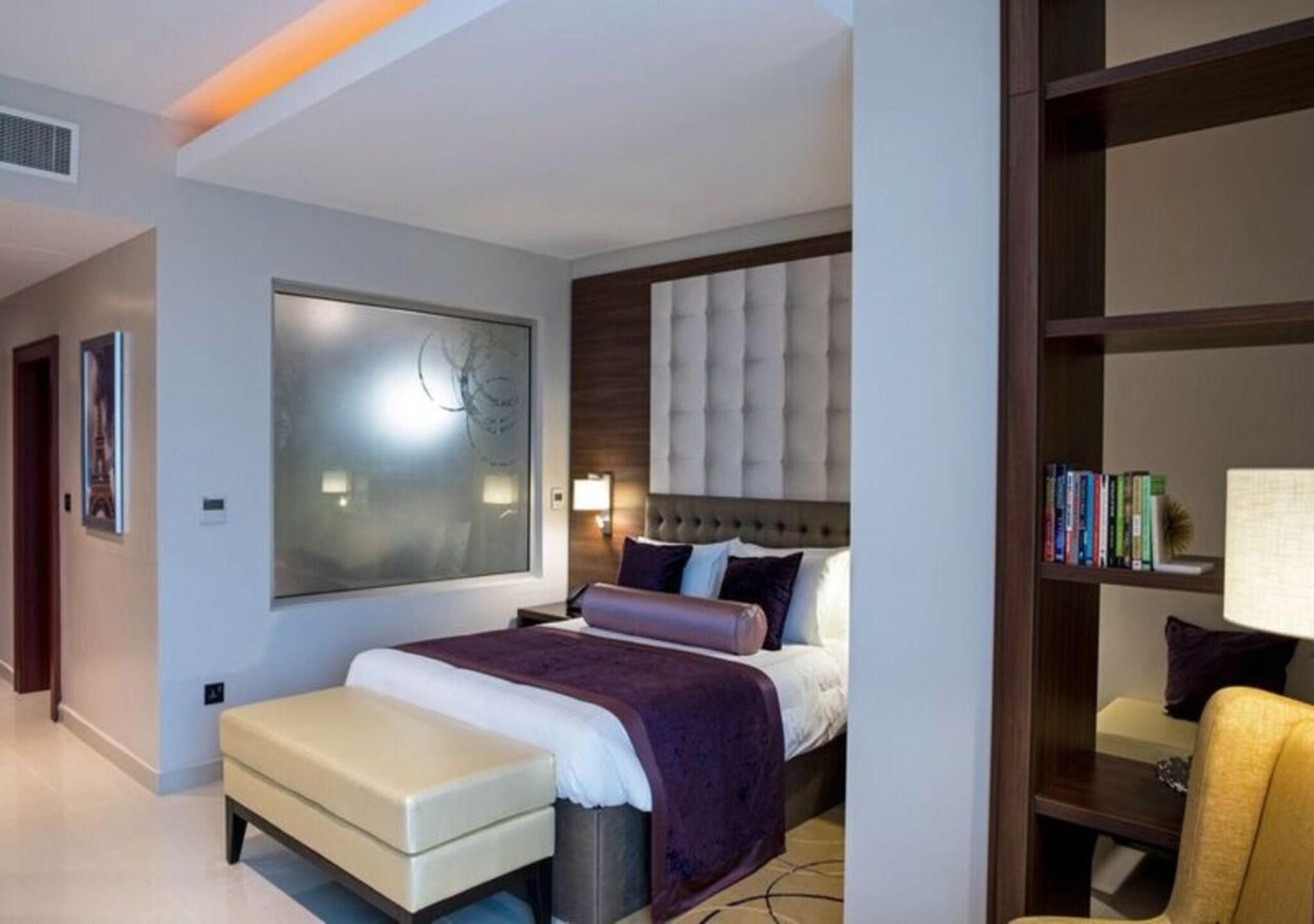 The Envoy Hotel