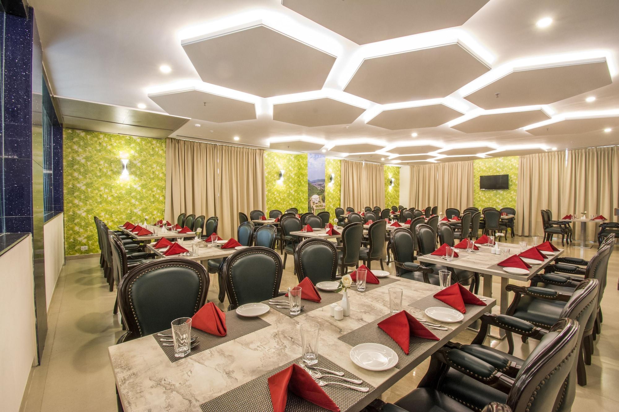 Mantris Hotel