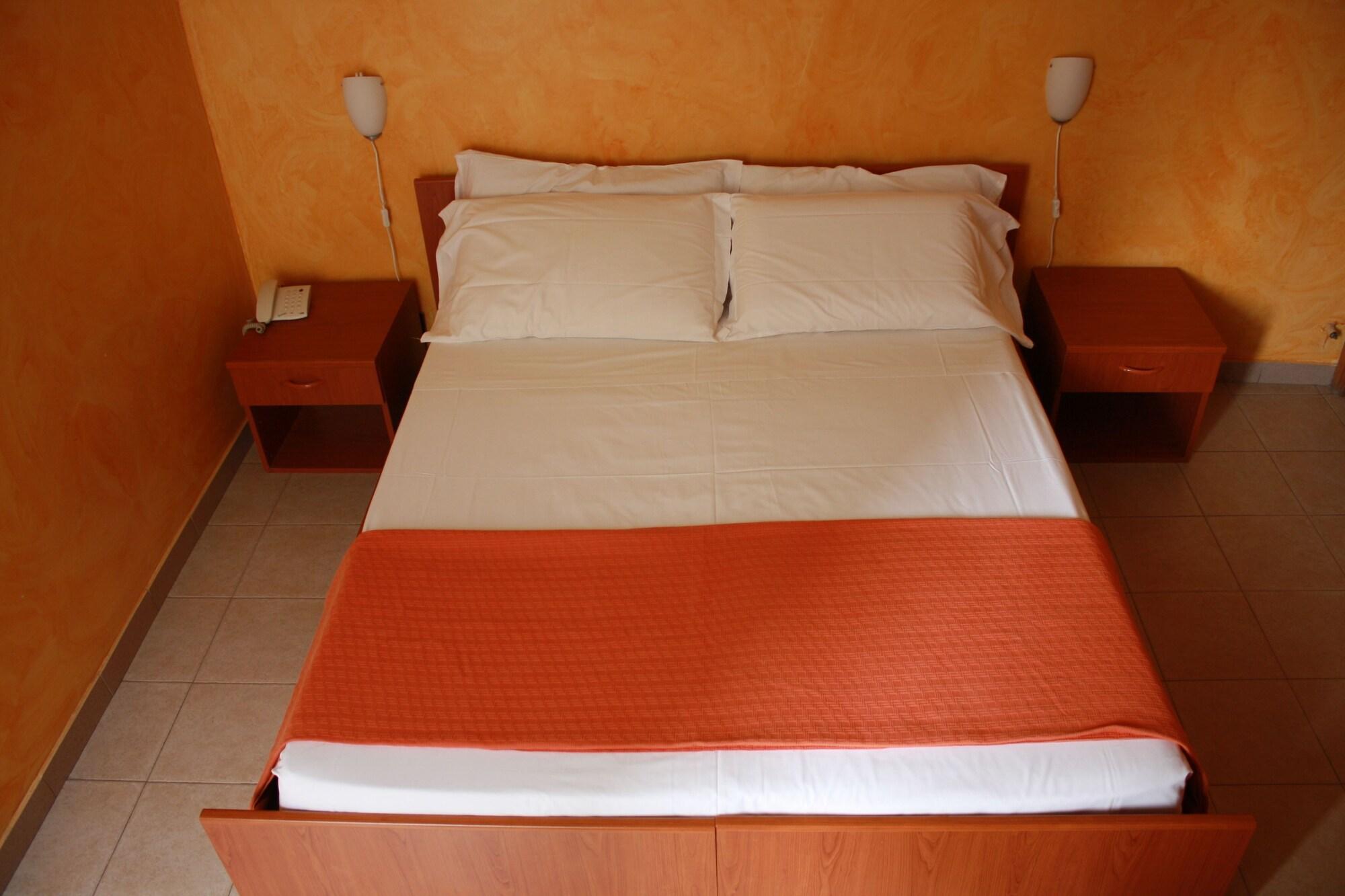 Hotel Avalon