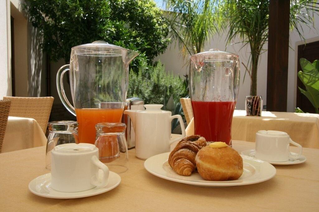 Amaryllis Hotel