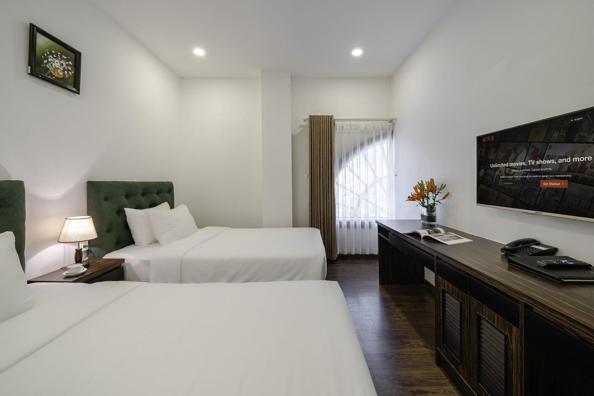 Moonstone Hotel
