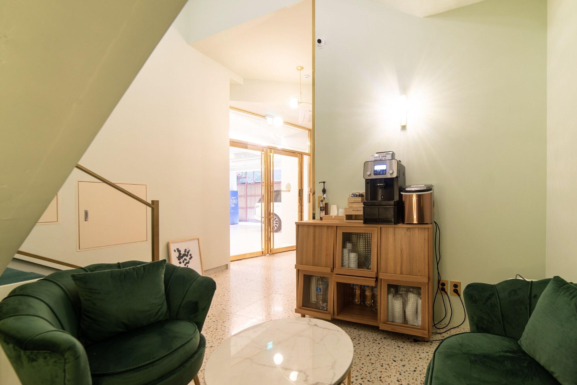 Jeongseong Hotel
