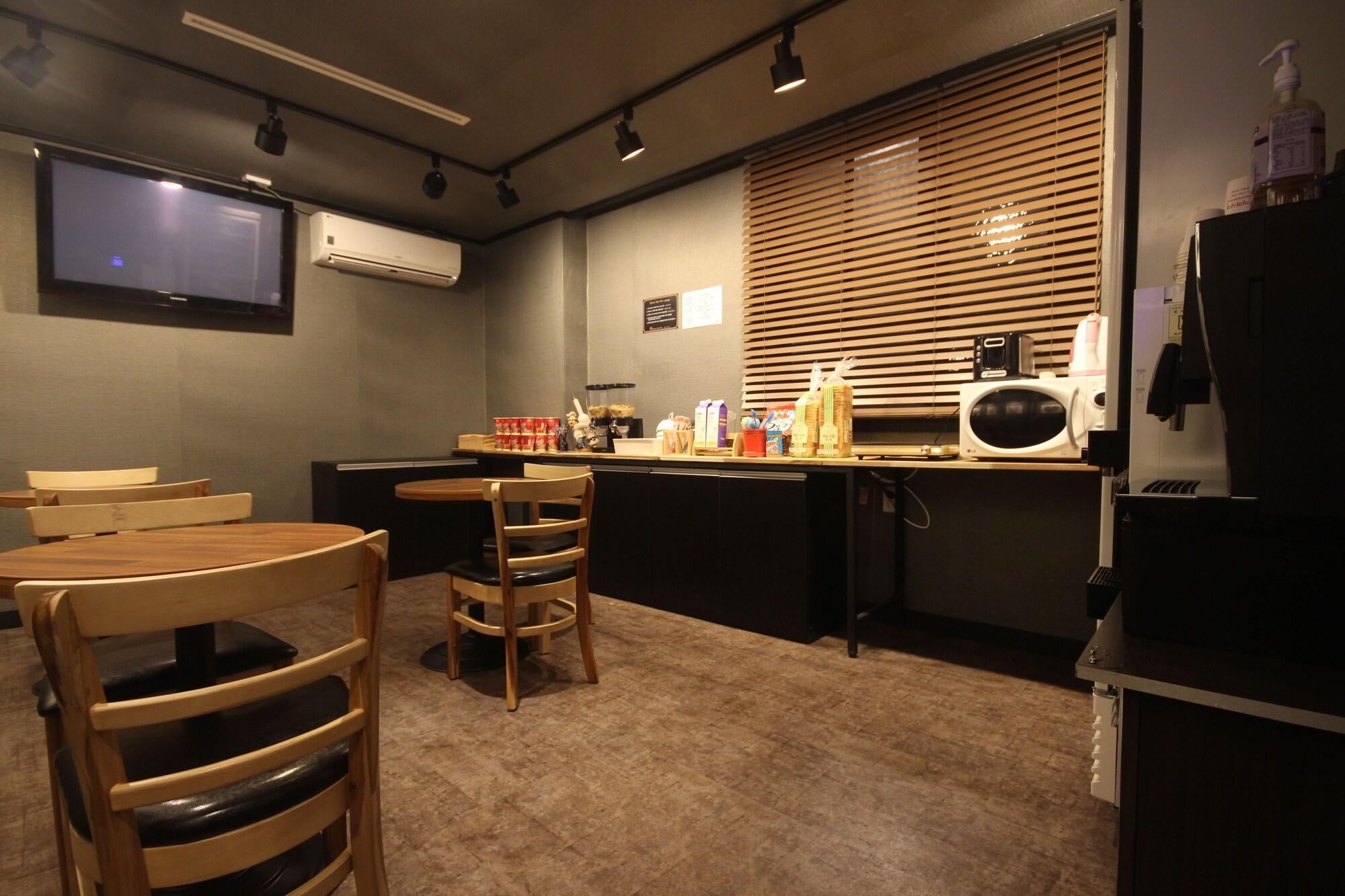 Hotel The May Gimhae