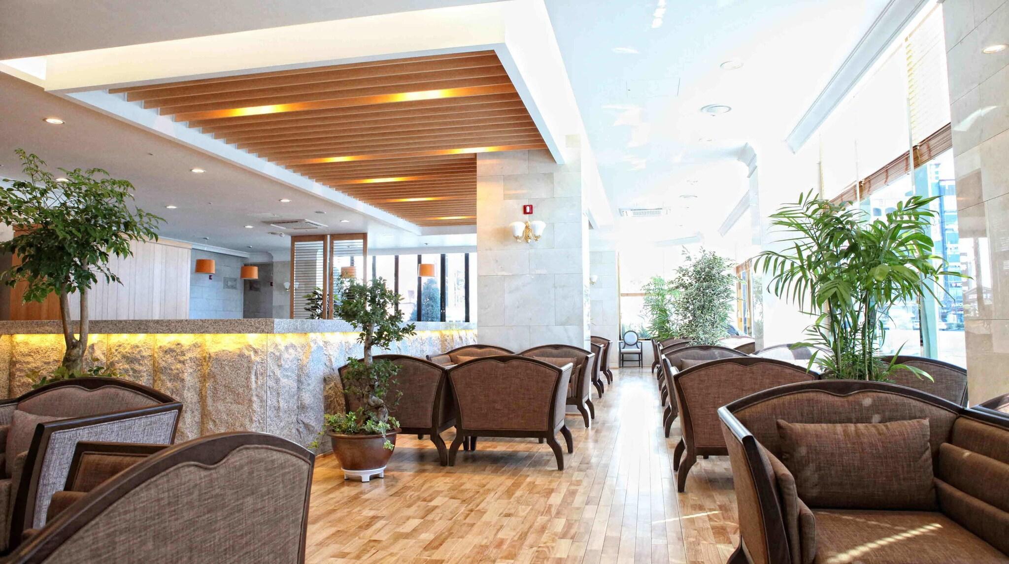 Fontana Beach Hotel by null