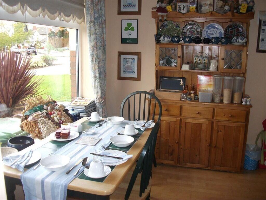Aaron Vale B & B