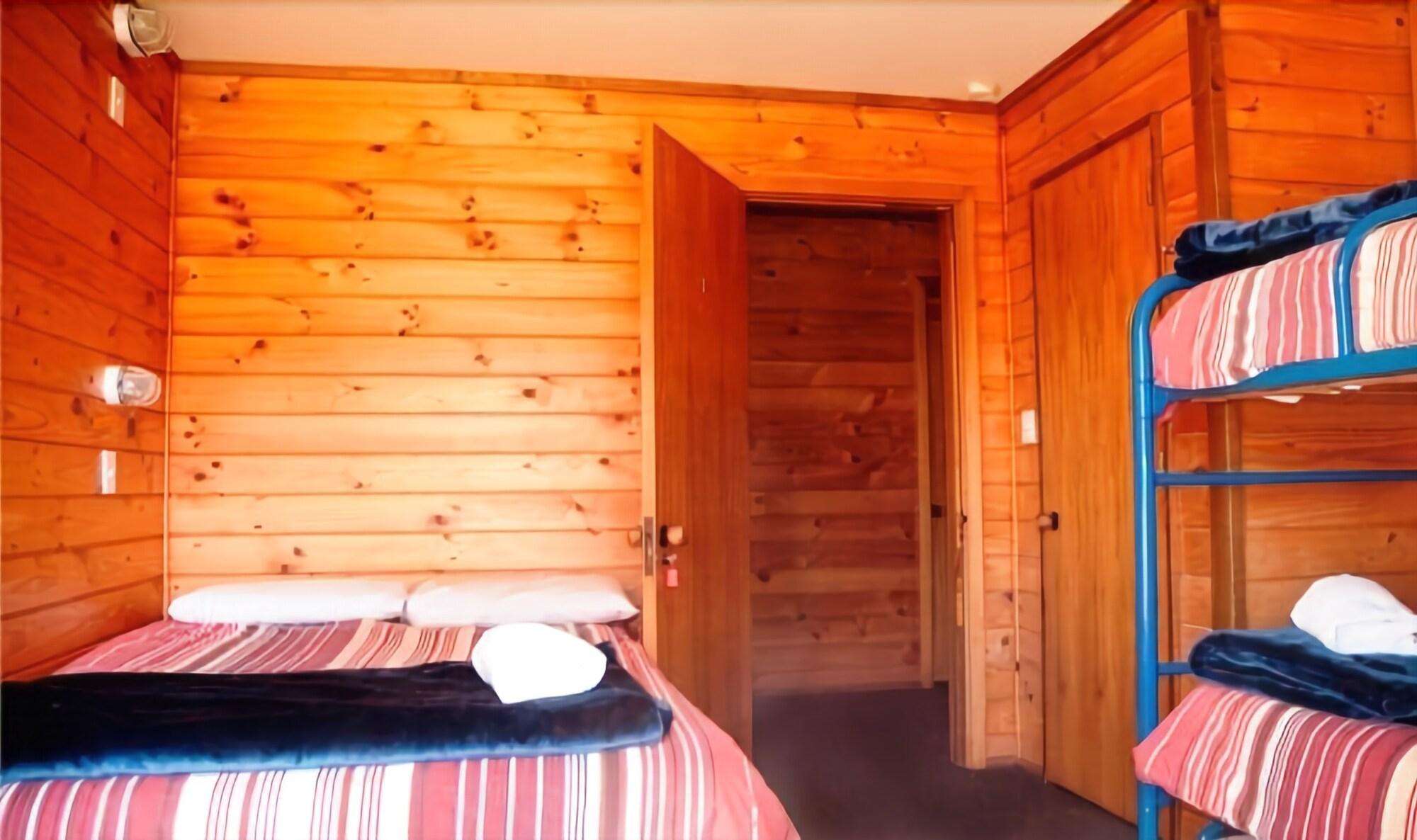 Altamont Lodge Lake Wanaka by null