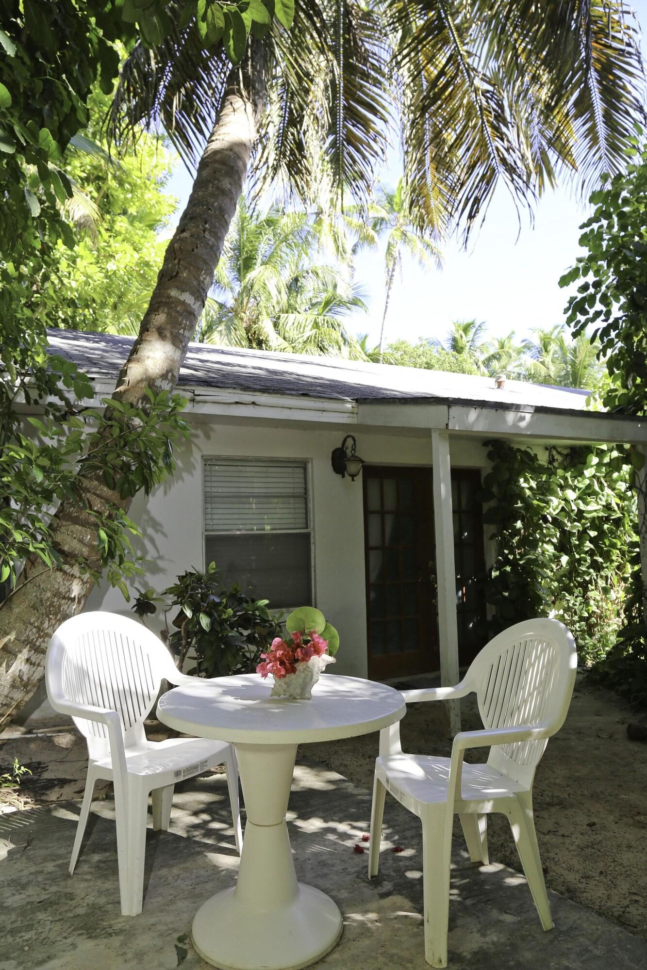 Tingum Village Hotel by null