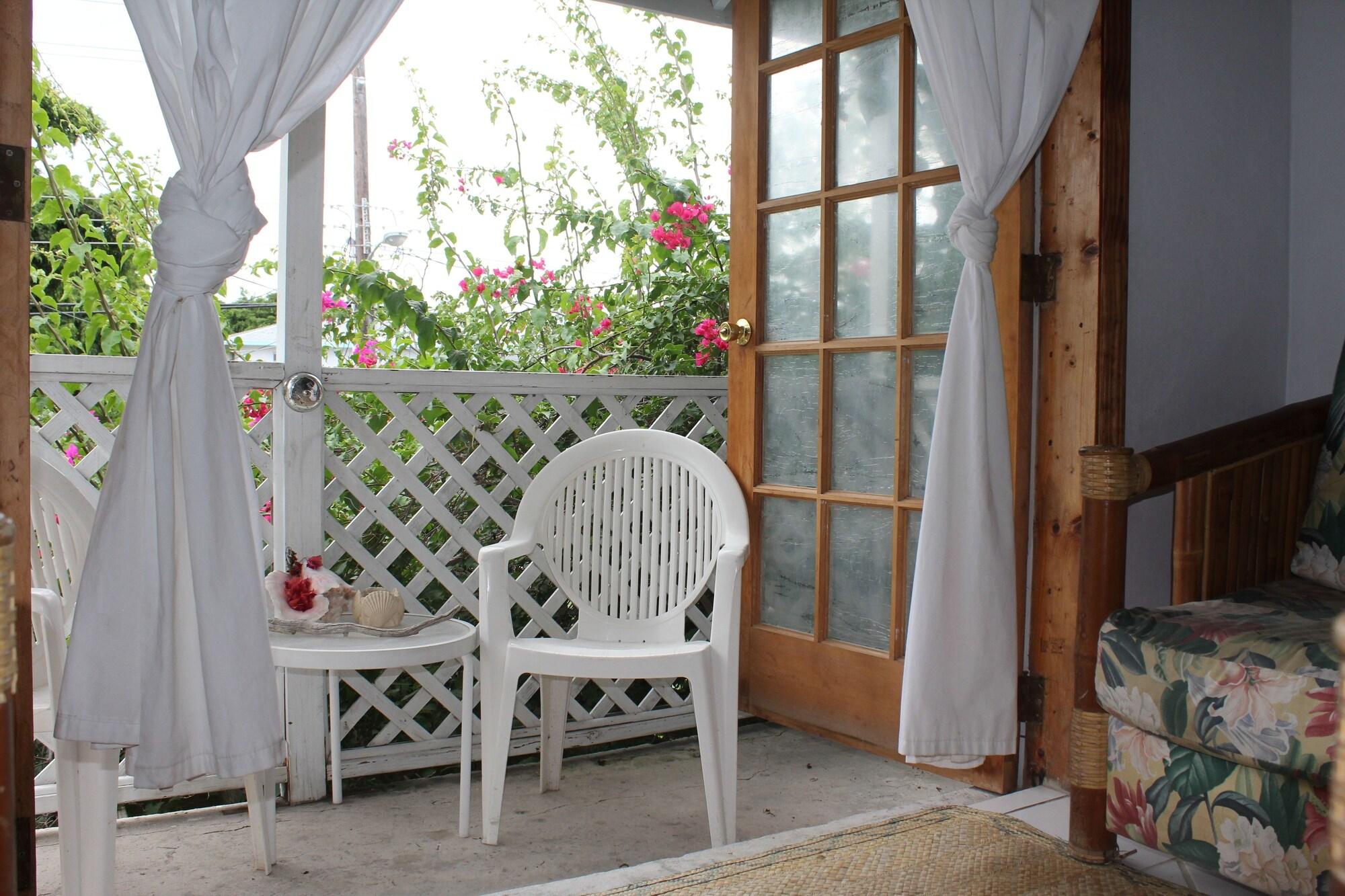 Tingum Village Hotel by null