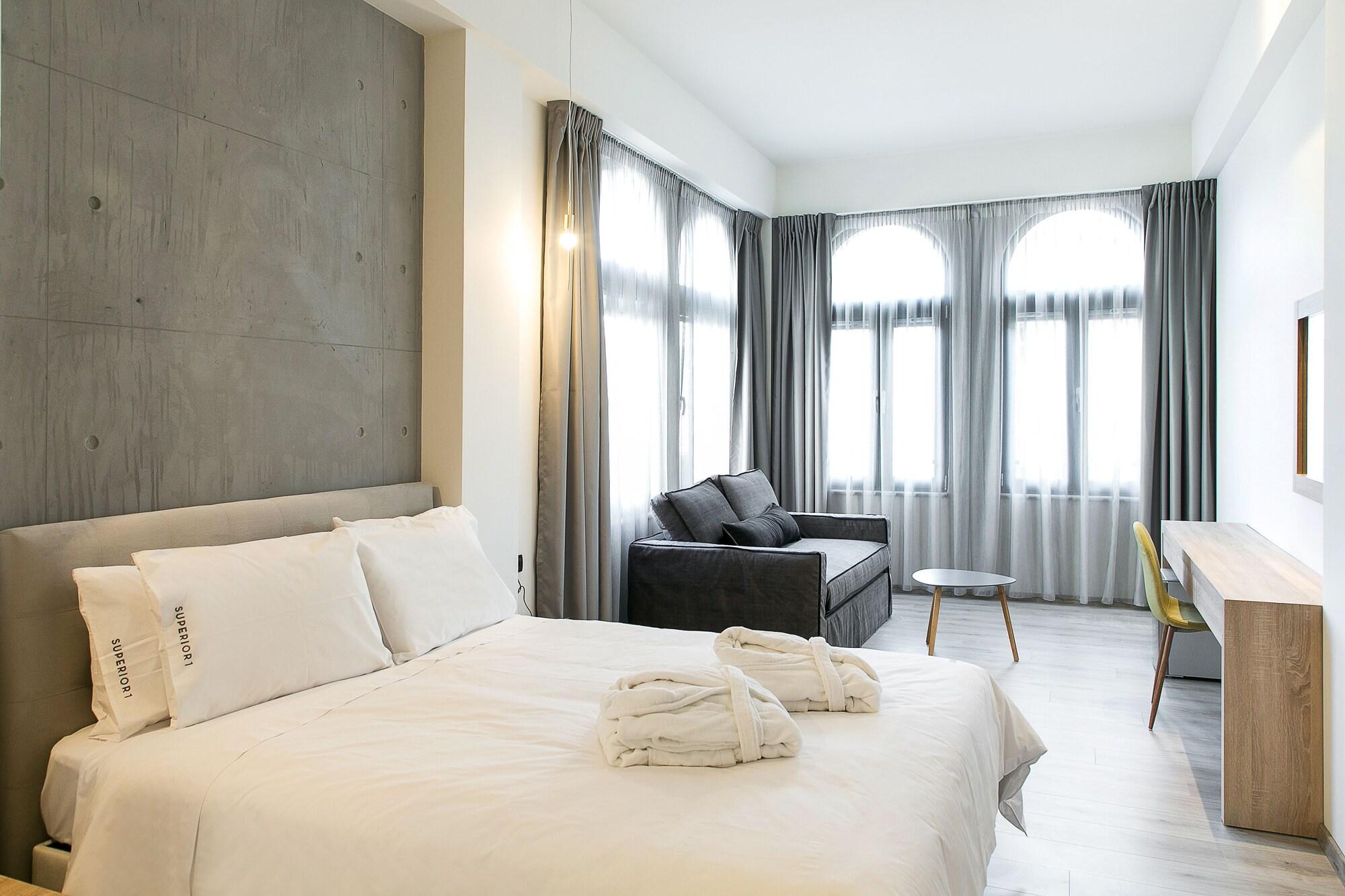 Superior One Boutique Hotel - photo