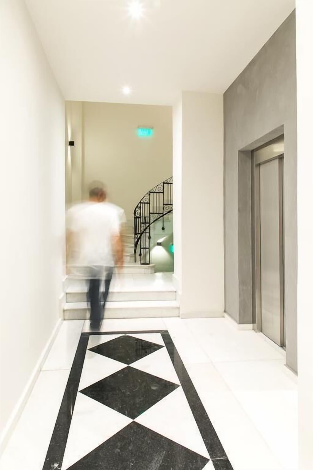 Superior One Boutique Hotel - photo