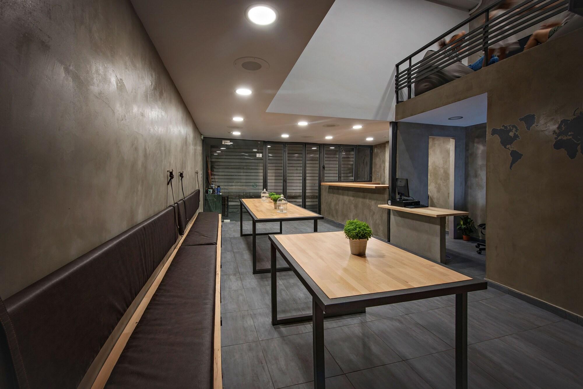 Bedbox Athens by null