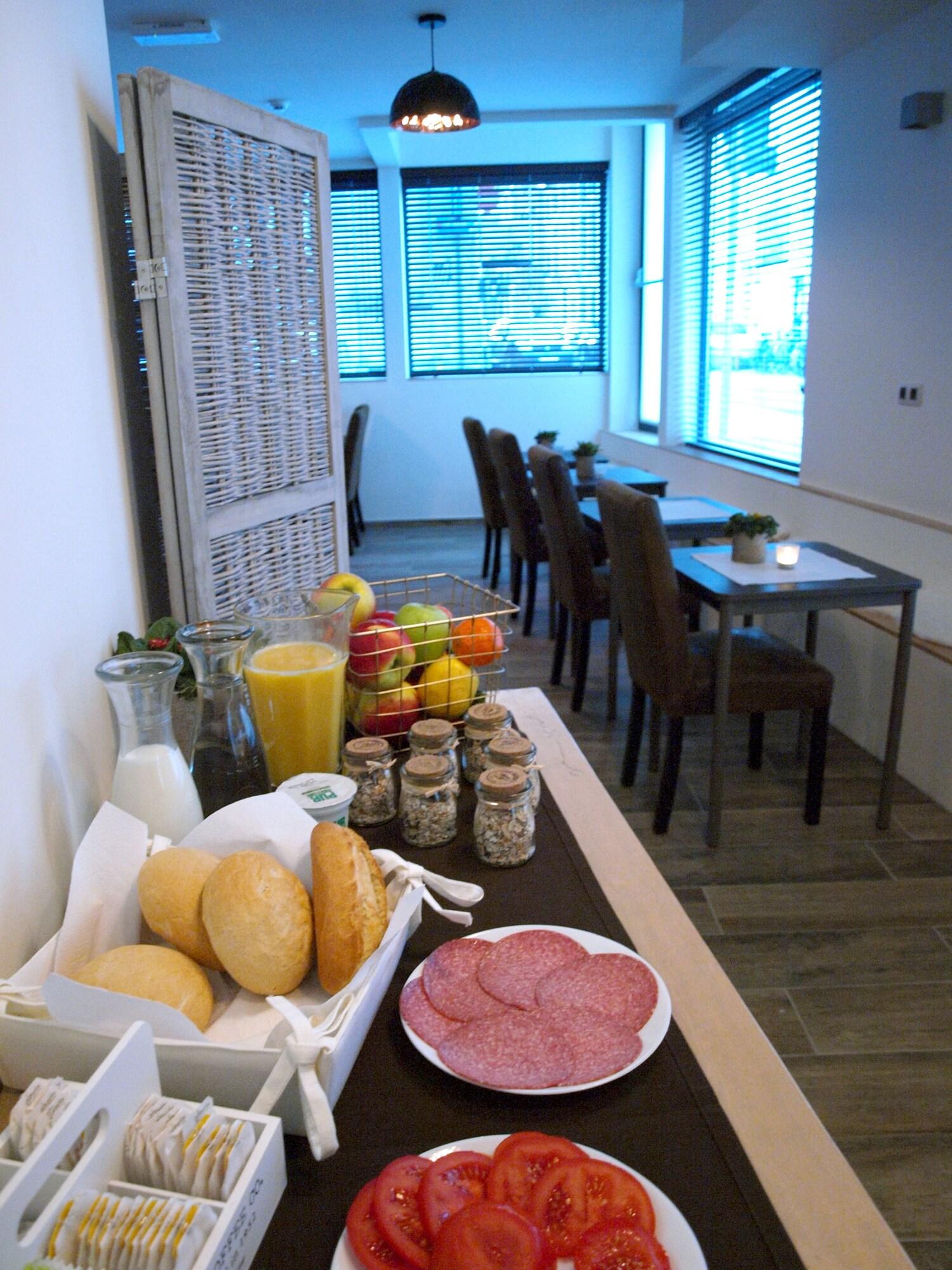 Hotel Ladeuze by null